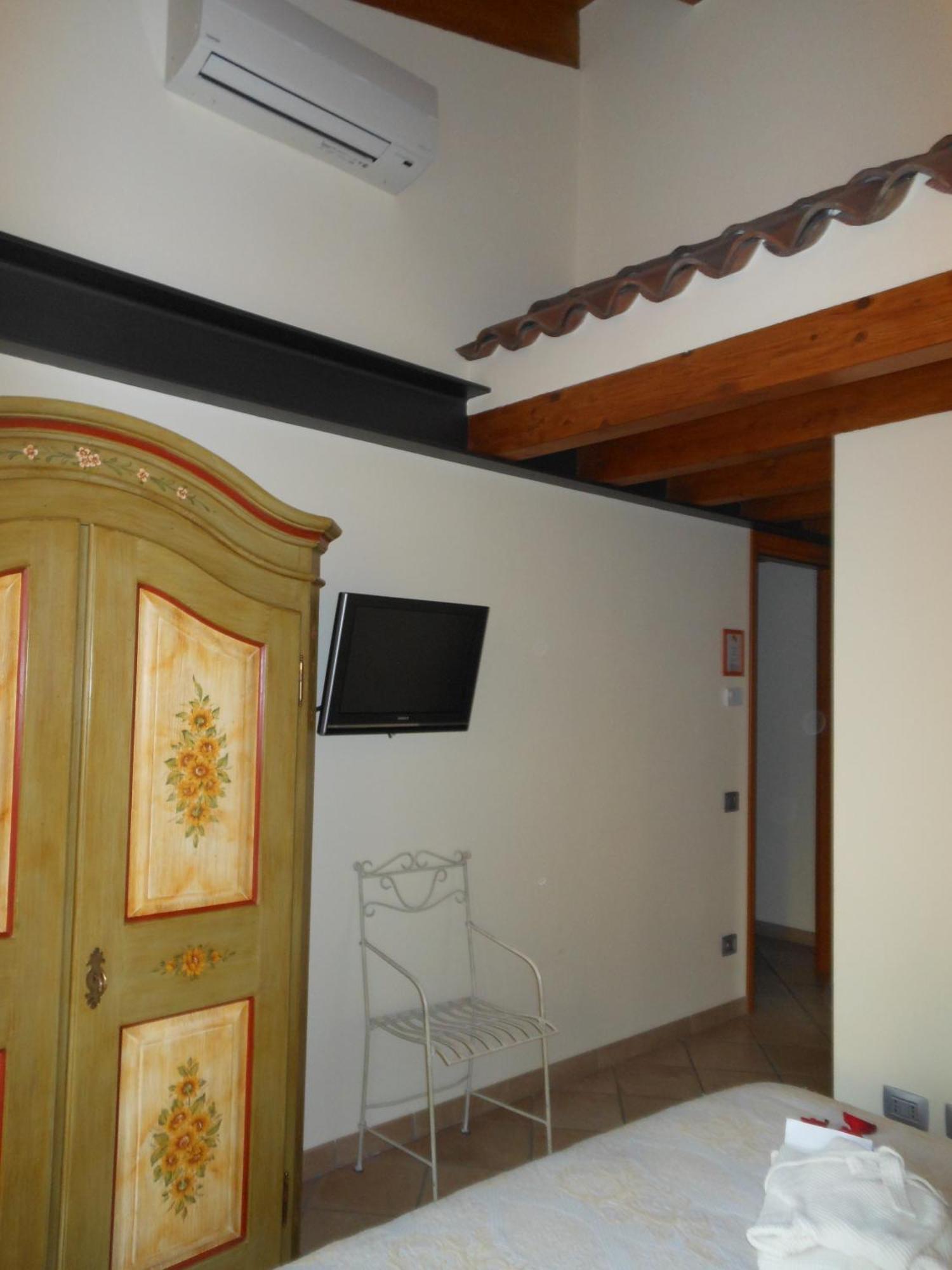 B&B I Fiori Di Marianna Бергамо Стая снимка