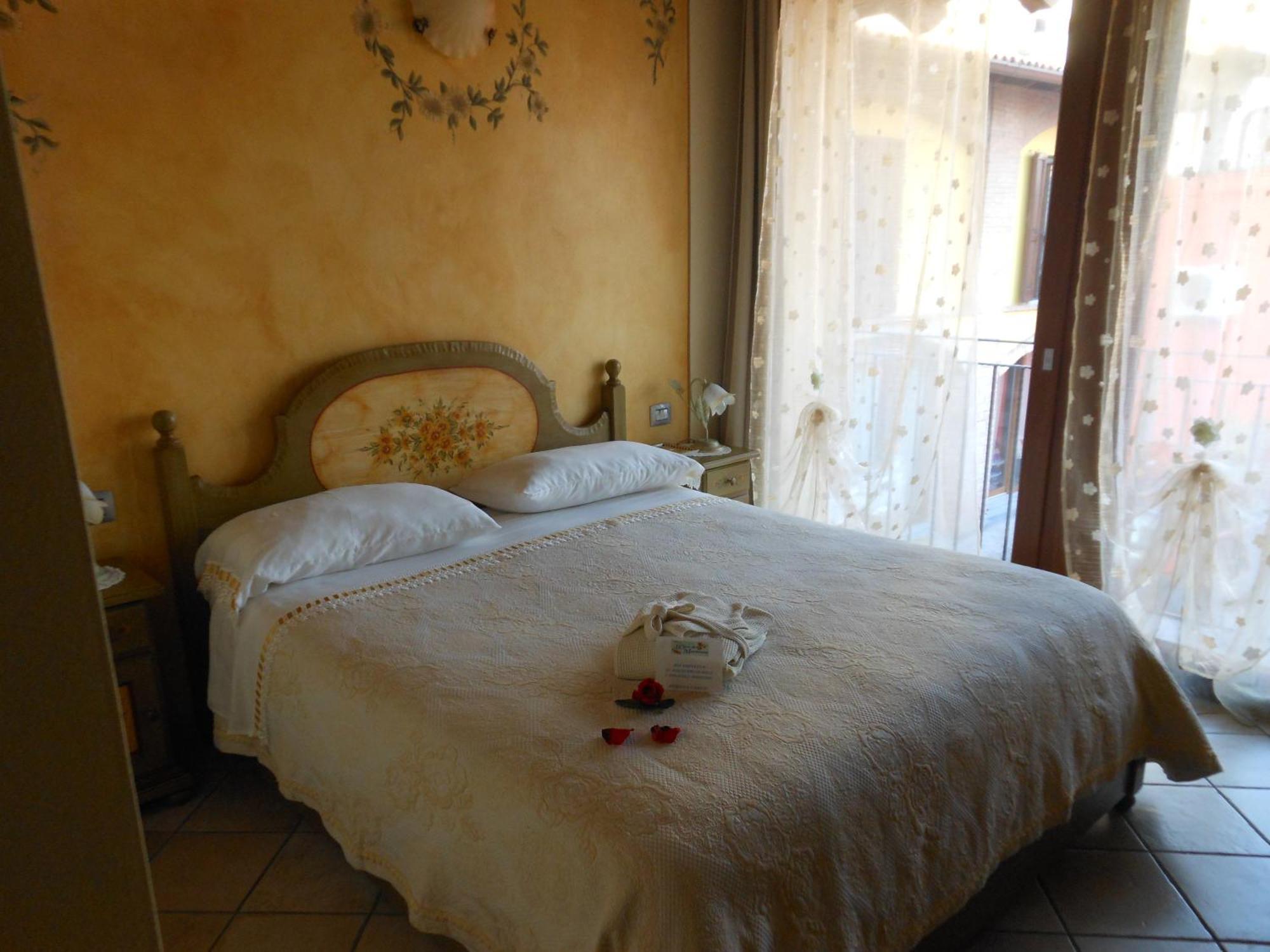 B&B I Fiori Di Marianna Бергамо Стая снимка