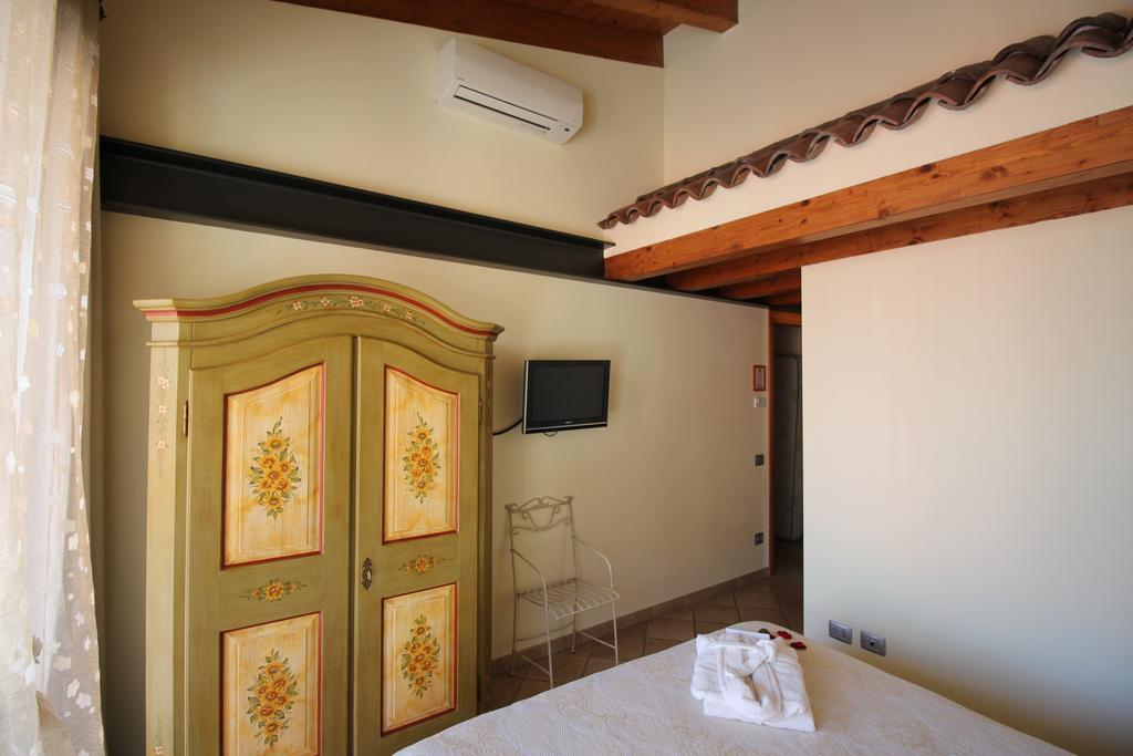 B&B I Fiori Di Marianna Бергамо Екстериор снимка